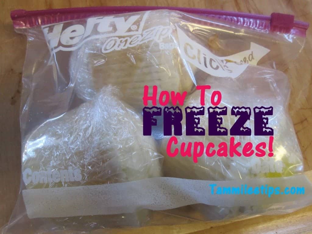 How to freeze cupcakes next to a Ziploc bag with wrapped cupcakes