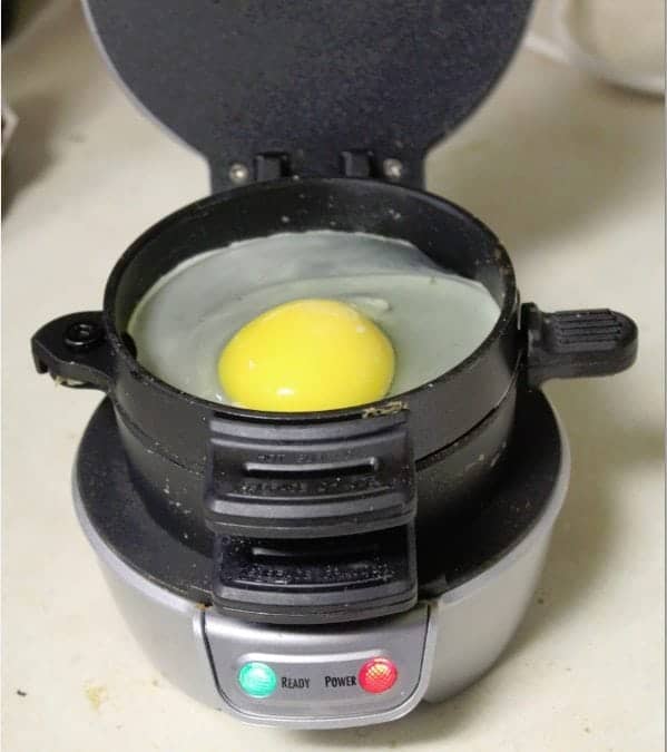 egg on the top layer of a Hamilton Beach Sandwich Maker 