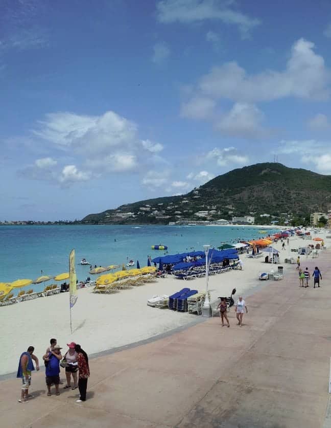 St Maarten Beach