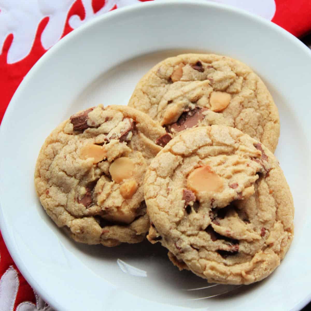 Easy Macadamia Nut Cookies on a white plate