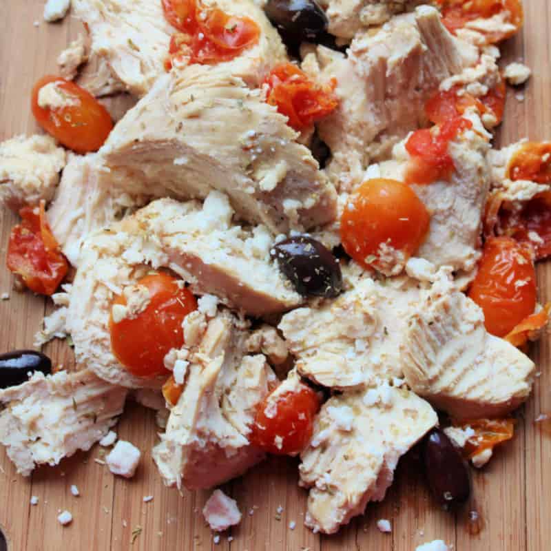 Greek chicken with tomatoes and kalamata olives