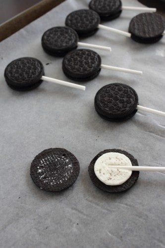 Super Cute Holiday Oreo Treats Process