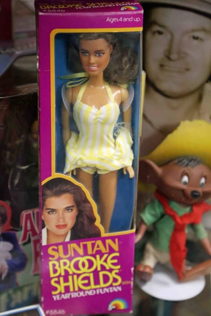 Blog Suntan Brooke Shields Branson Toy Museum_edited-1