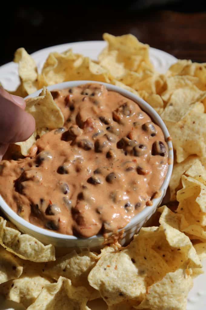 Crock Pot Black Bean Queso Dip Recipe
