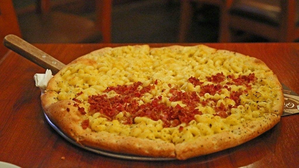 Mac-and-Cheese-pizza-at-Great-Basin-Brewing-Company.jpg