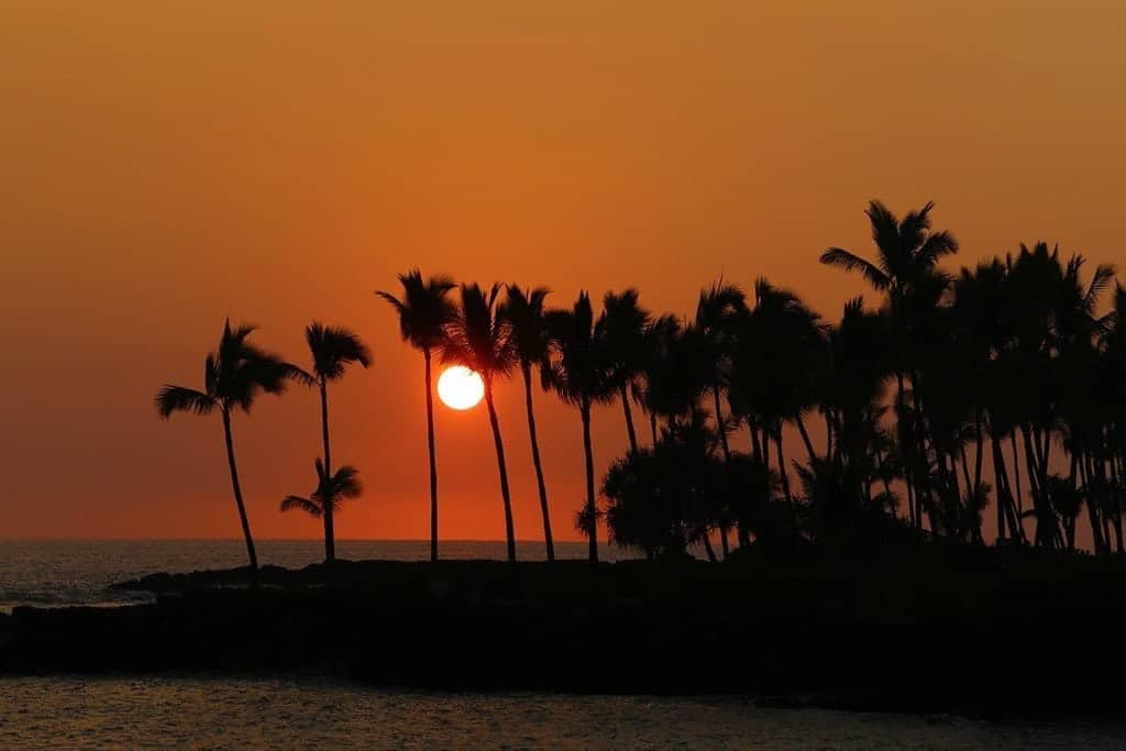 beautiful-sunset-as-you-take-off-on-Blue-Sea-Cruise.jpg