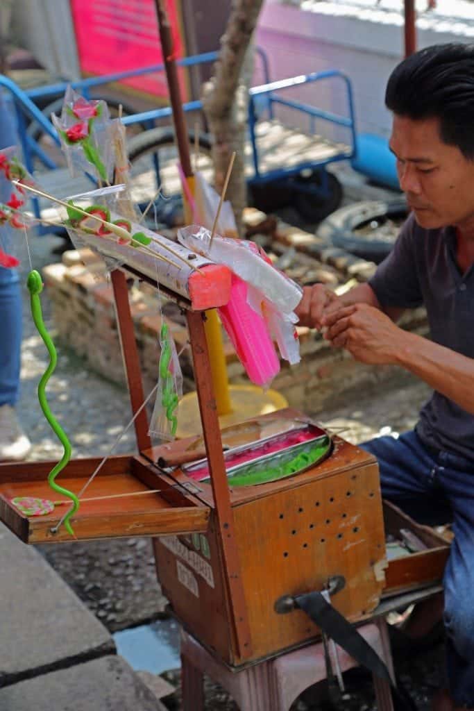 worker at Sunday Market Thailand