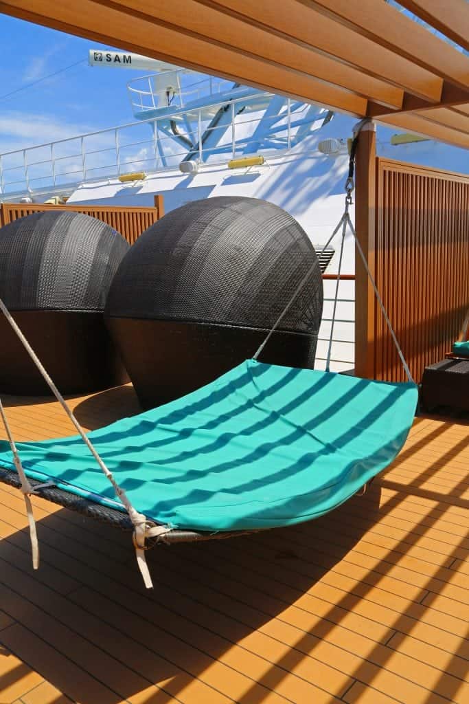 serenity-deck-on-carnival-magic