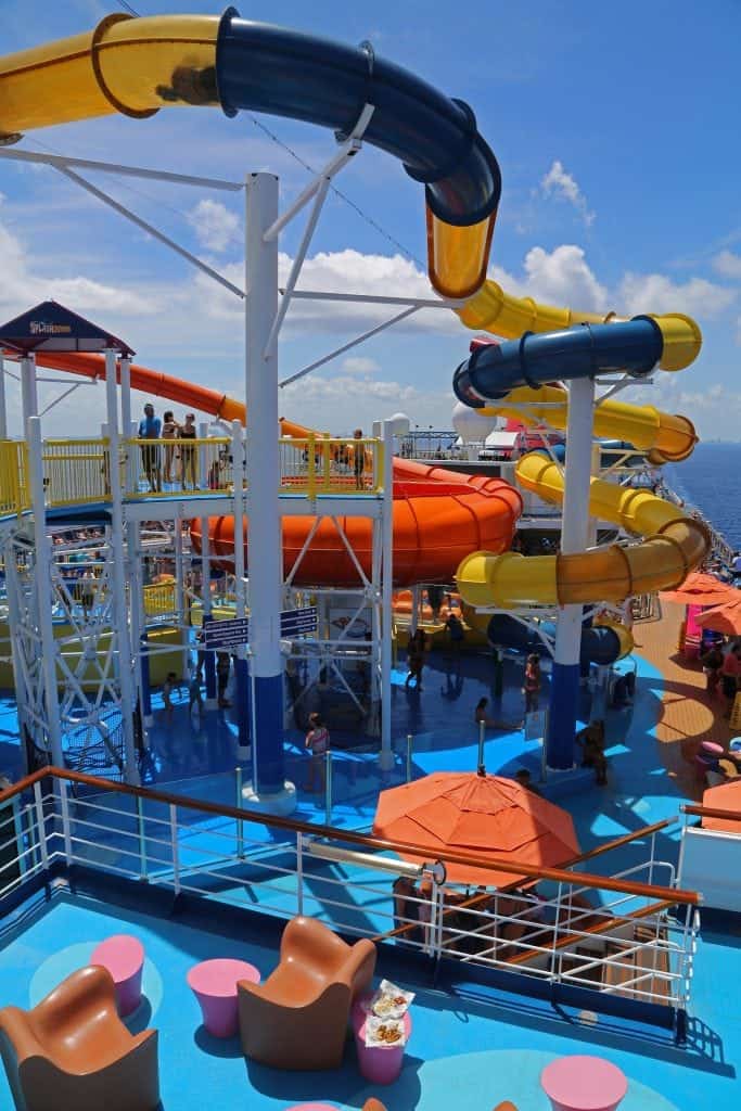 waterslides-on-carnival-magic