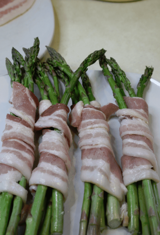 Bacon wrapped asparagus before cooking