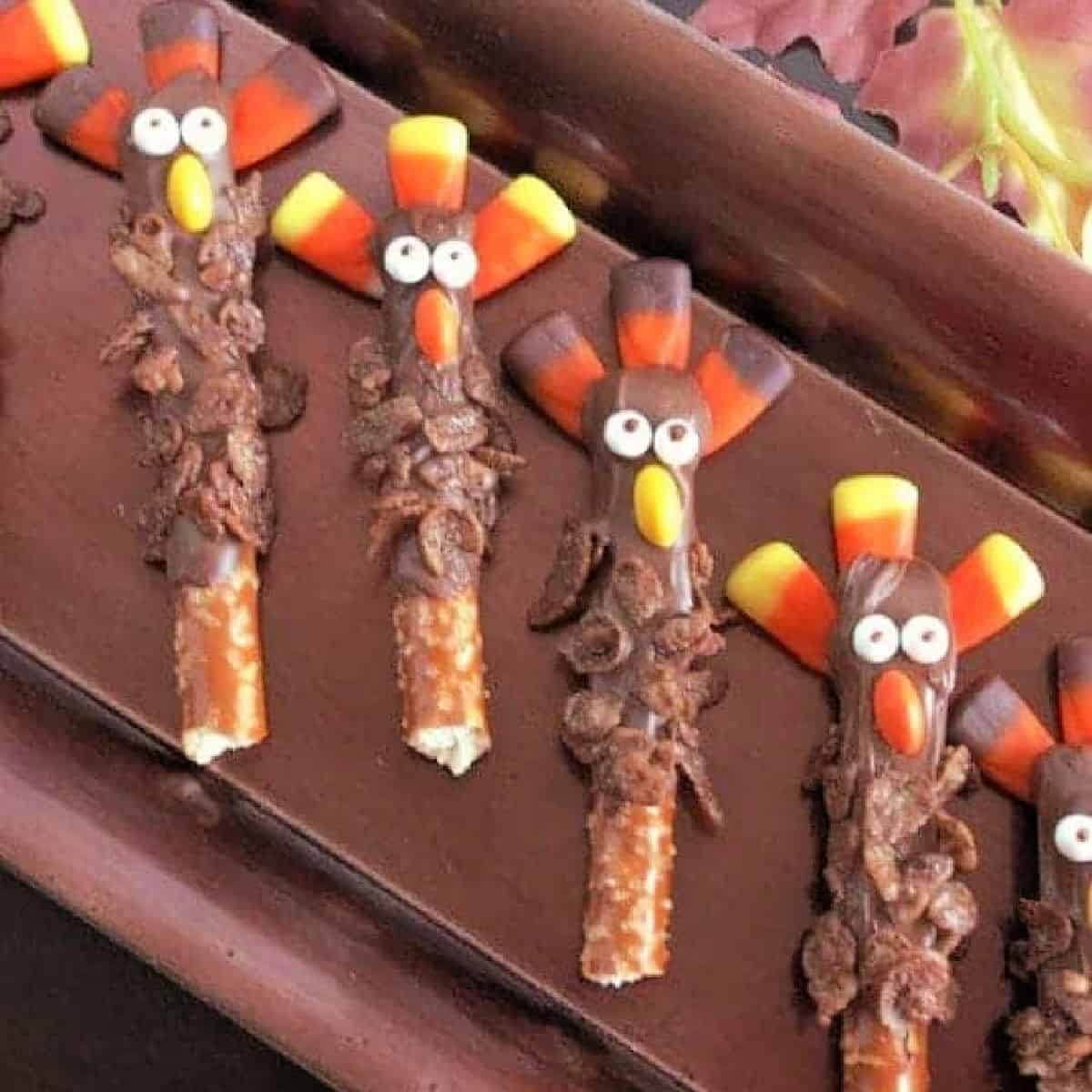 Chocolate turkey pretzel rods