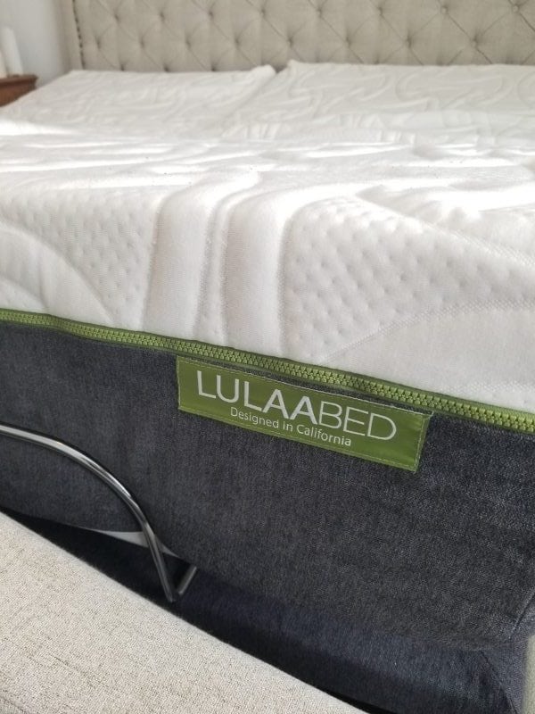 LulaaBed label at the end of the mattress