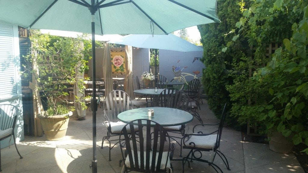 Great Outdoor Dining Spokane Guide Tammilee Tips