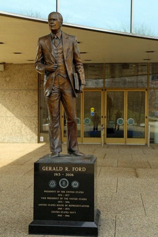 Statue of Gerald Ford