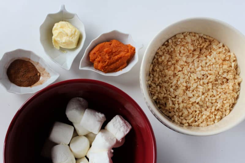 pumpkin spice rice krispie treats ingredients in small bowls