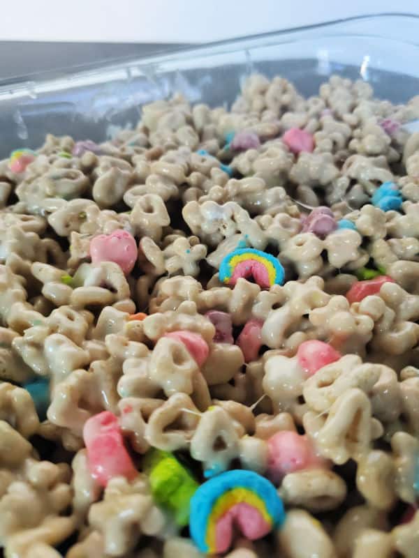 Lucky Charms treats in a glass baking bowl 