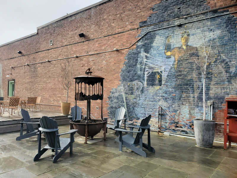 coal workers mural in Roslyn Yard at Basecamp Books and Bites