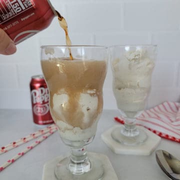 Dr Pepper Float in a shake glass