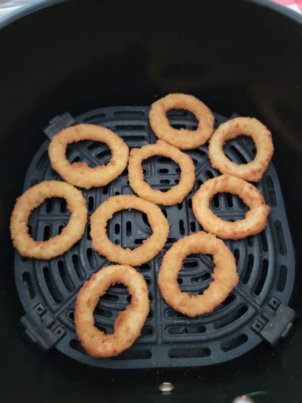 Air Fryer Frozen Onion Rings – The Travel Bite