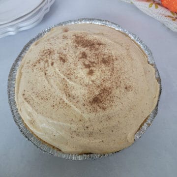 No Bake Pumpkin Pie in a pie dish