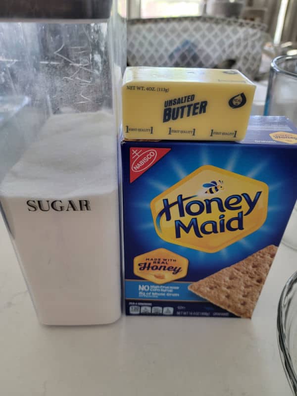 Graham Cracker Crust ingredients, Sugar unsalted butter and graham crackers