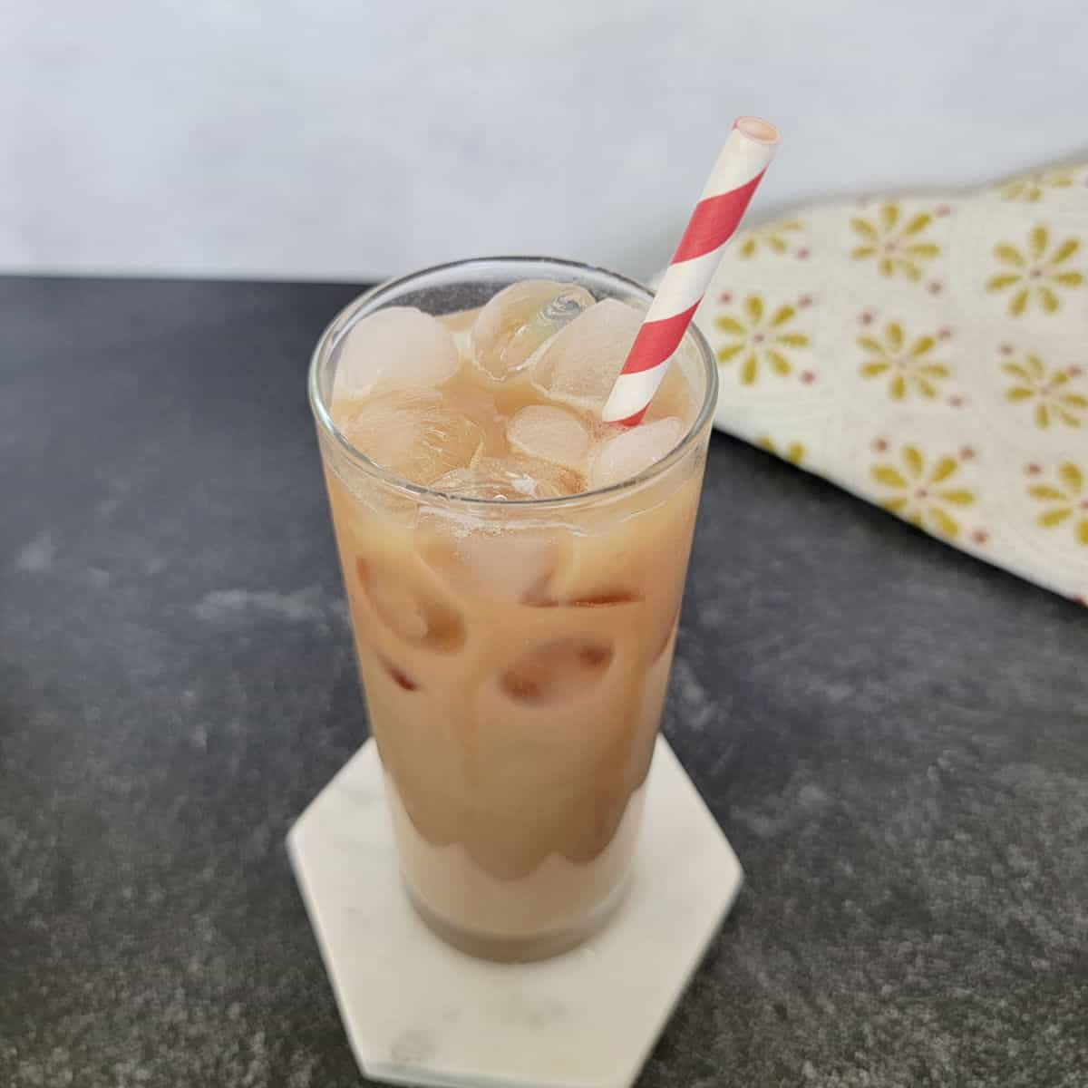 Easy Iced Chai Tea Latte Recipe - Tammilee Tips