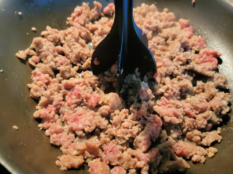 Mix n Chop cutting into sausage