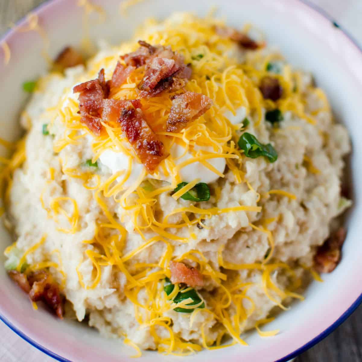 Easy Crock Pot Cheesy Mashed Cauliflower Recipe